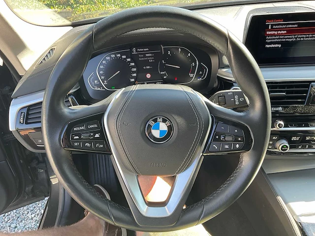 2020 bmw 518d hybride personenauto - afbeelding 14 van  39