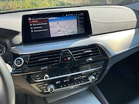 2020 bmw 518d hybride personenauto - afbeelding 17 van  39