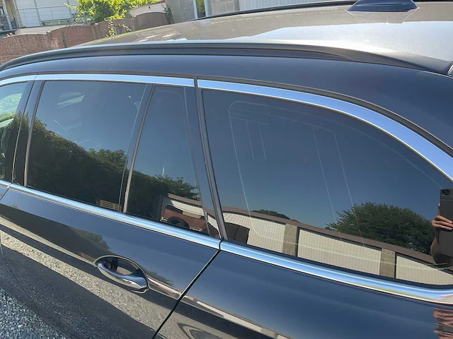 2020 bmw 518d hybride personenauto - afbeelding 21 van  39