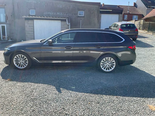 2020 bmw 518d hybride personenauto - afbeelding 23 van  39