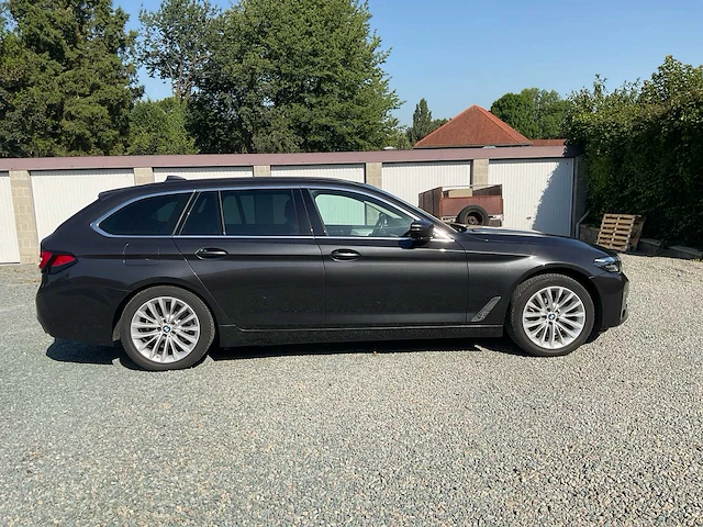 2020 bmw 518d hybride personenauto - afbeelding 37 van  39