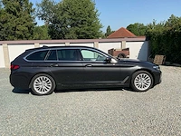 2020 bmw 518d hybride personenauto - afbeelding 37 van  39