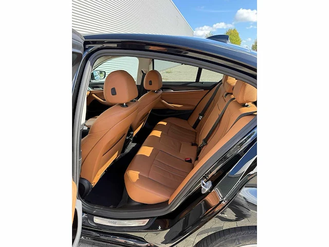 2020 bmw 530e luxery line - personenauto - afbeelding 24 van  26