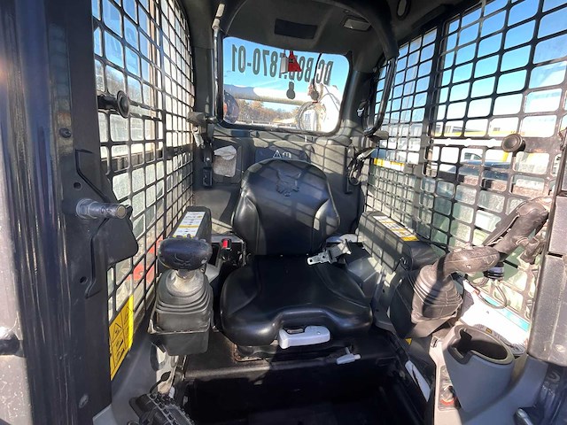 2020 bobcat t 870 + trimble guided + grader 108 - afbeelding 21 van  39