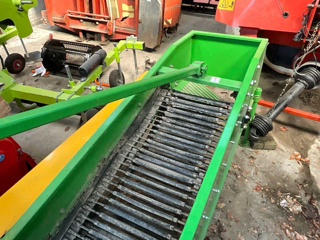 2020 bomet upus aardappelrooier - afbeelding 13 van  13
