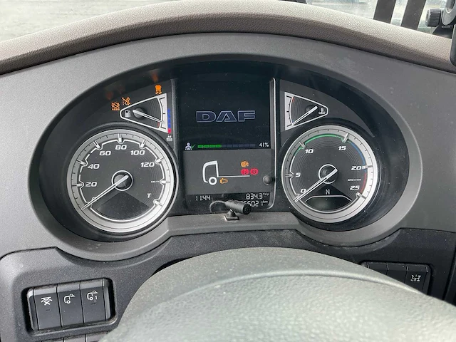 2020 daf 106 xf 480 spacecab vrachtwagen trekker - afbeelding 2 van  25