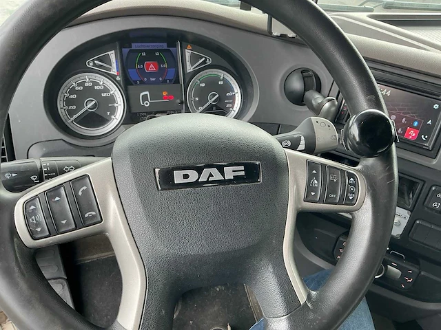 2020 daf 106 xf 480 spacecab vrachtwagen trekker - afbeelding 11 van  25