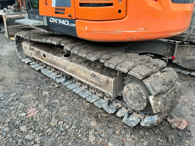 2020 doosan crawler excavator dx140lcr rupsgraafmachine - afbeelding 13 van  59
