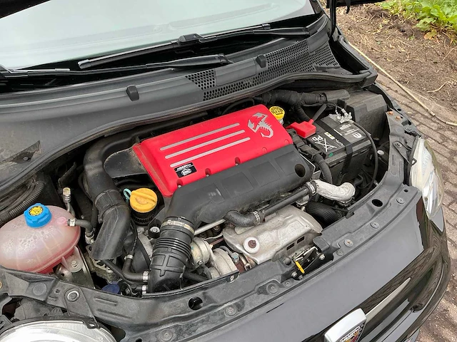 2020 fiat abarth 595 tourismo personenauto - afbeelding 15 van  24