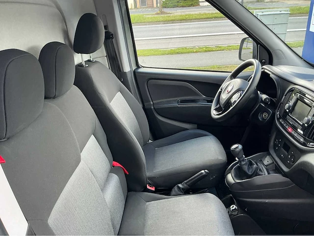 2020 fiat doblo lichte vracht - afbeelding 24 van  48