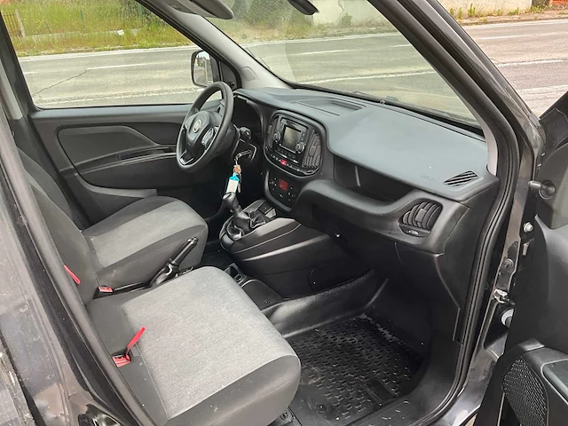 2020 fiat doblo - afbeelding 30 van  42