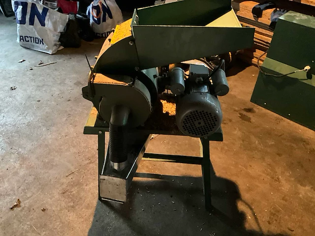 2020 hamermolen hout 230v 100 a 150kg/h - afbeelding 7 van  11