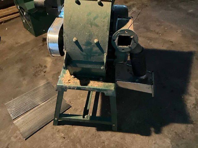 2020 hamermolen hout 230v 100 a 150kg/h - afbeelding 8 van  11