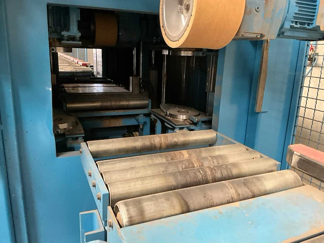 2020 hundegger hm4-400 volautomatische schaafmachine - afbeelding 17 van  20