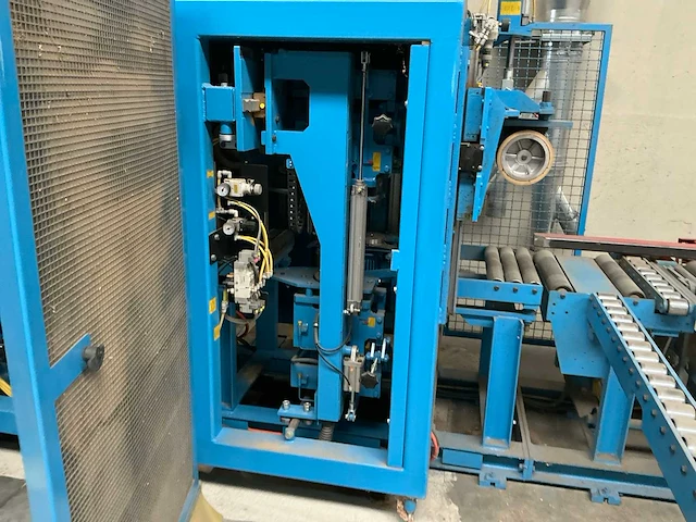 2020 hundegger hm4-400 volautomatische schaafmachine - afbeelding 19 van  20