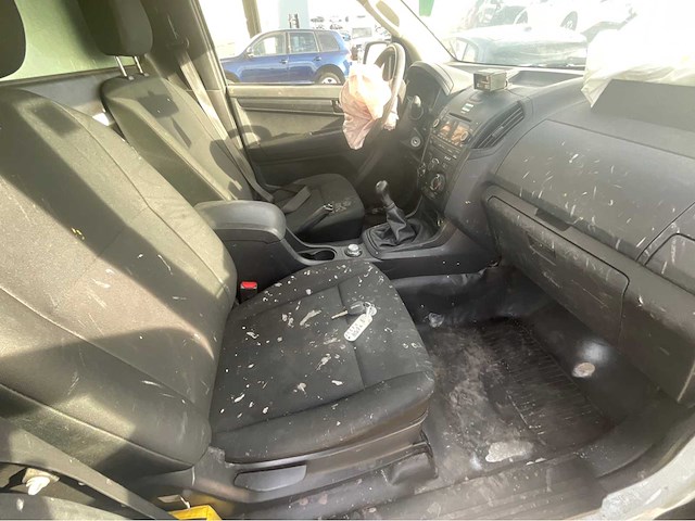 2020 isuzu d-max 1.9 single cab 4x4 auto - afbeelding 11 van  29