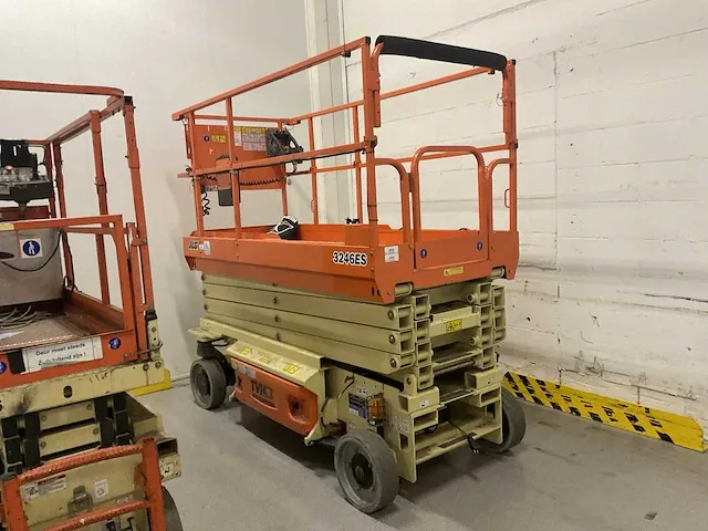 2020 jlg 3246es hoogwerker - afbeelding 1 van  5