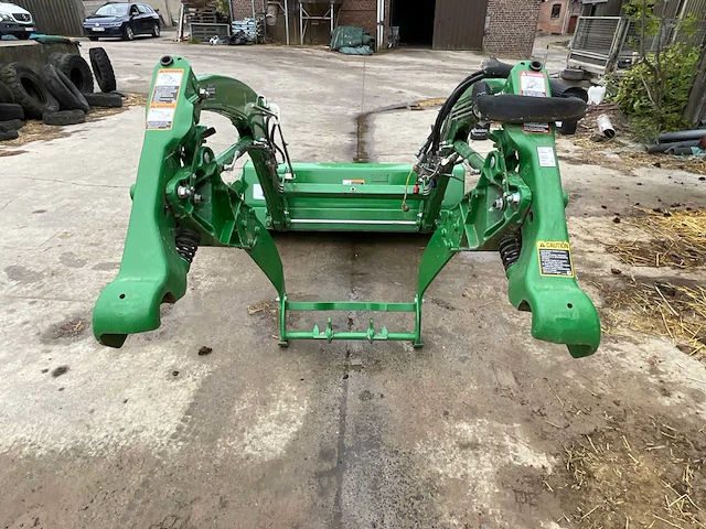 2020 john deere 320r voorlader - afbeelding 11 van  15