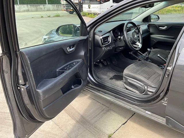 2020 kia stonic personenauto - afbeelding 30 van  30