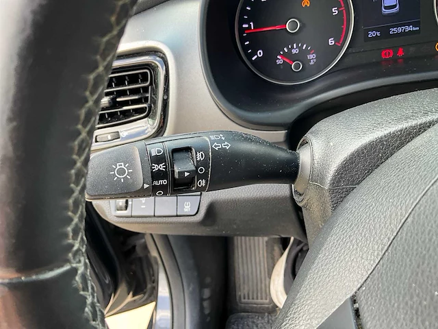 2020 kia stonic personenauto - afbeelding 9 van  30