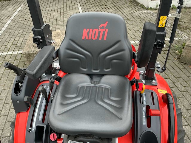 2020 kioti cx2510+kl2510 minitractor - afbeelding 29 van  51