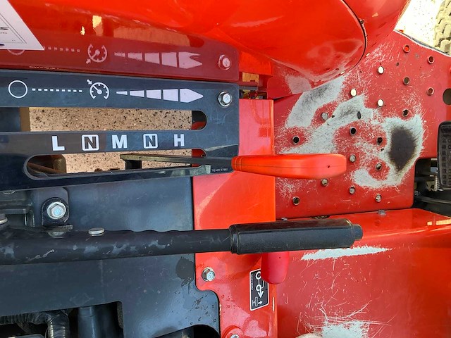 2020 kubota l1361 vierwielaangedreven landbouwtractor - afbeelding 6 van  19