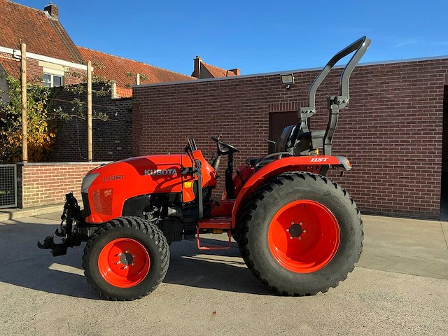 2020 kubota l1361 vierwielaangedreven landbouwtractor - afbeelding 12 van  19
