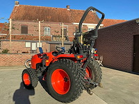 2020 kubota l1361 vierwielaangedreven landbouwtractor - afbeelding 13 van  19