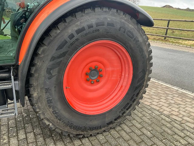 2020 kubota m5111 vierwielaangedreven landbouwtractor - afbeelding 8 van  32