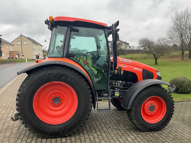 2020 kubota m5111 vierwielaangedreven landbouwtractor - afbeelding 29 van  32