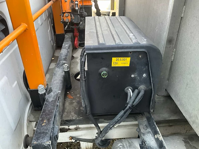 2020 man / noyens tge 3.180 4x4 bedrijfswagen met oplegger - afbeelding 11 van  21