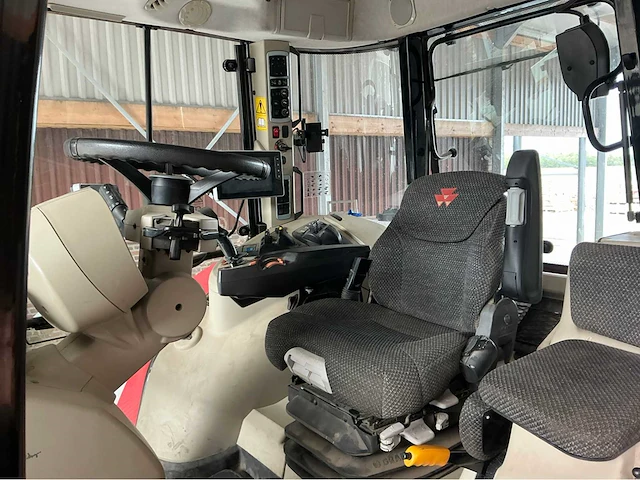 2020 massey ferguson 7719s tractoren - afbeelding 13 van  32
