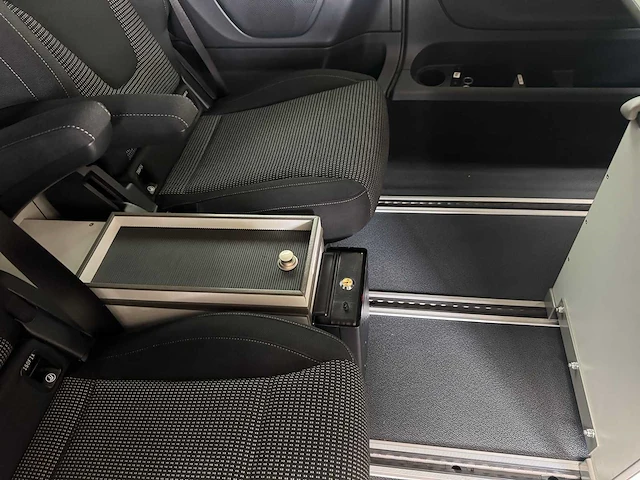 2020 mercedes-benz vito tourer 116cdi extra lang 140.000km - afbeelding 31 van  47
