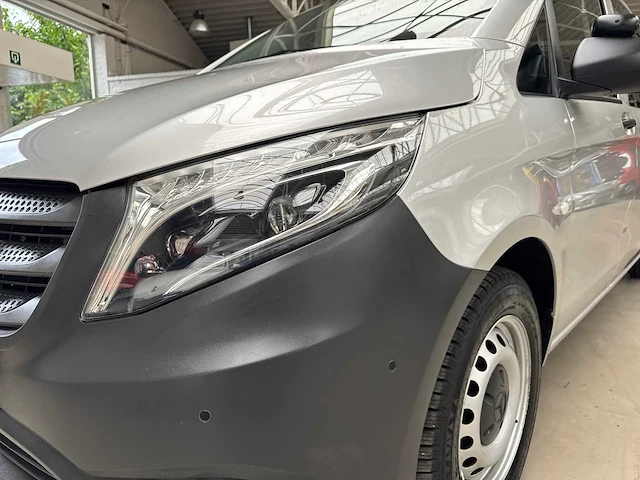 2020 mercedes-benz vito tourer 116cdi extra long 9 seats possible - afbeelding 8 van  28