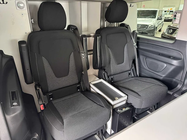 2020 mercedes-benz vito tourer 116cdi extra long 9 seats possible - afbeelding 18 van  28