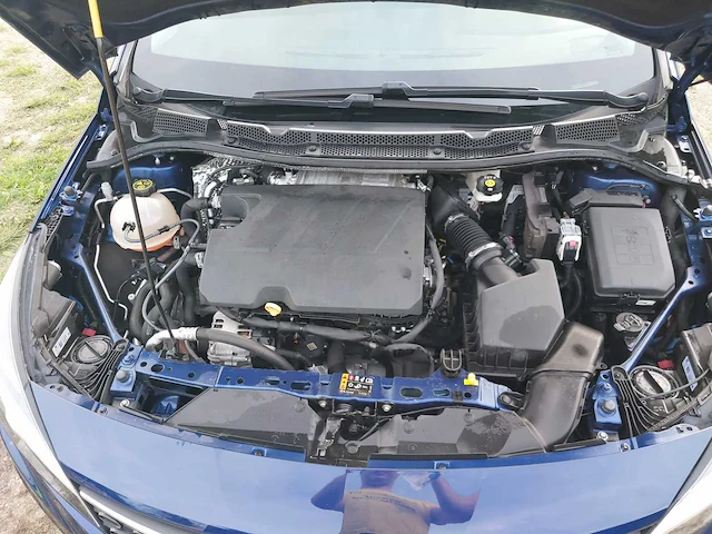 2020 opel astra sports tourer - afbeelding 11 van  16