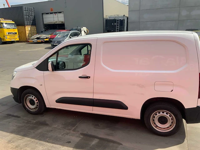 2020 opel combo bedrijfswagen - afbeelding 8 van  20
