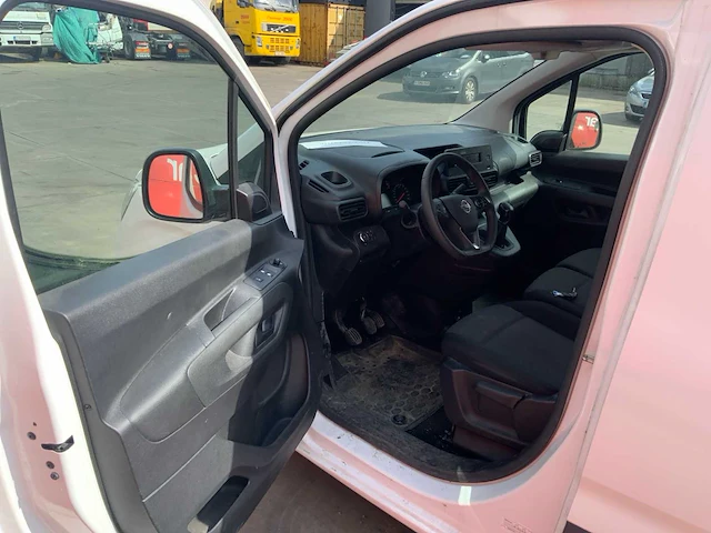 2020 opel combo bedrijfswagen - afbeelding 9 van  20