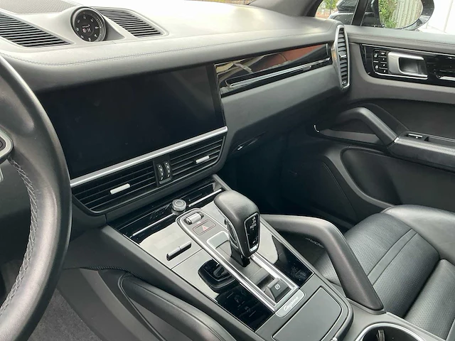2020 porsche cayenne personenauto - afbeelding 10 van  62