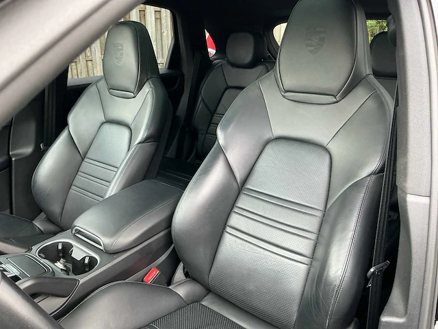 2020 porsche cayenne personenauto - afbeelding 16 van  62