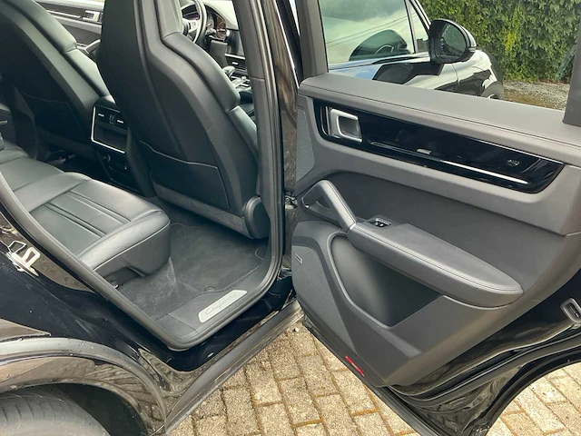 2020 porsche cayenne personenauto - afbeelding 26 van  62