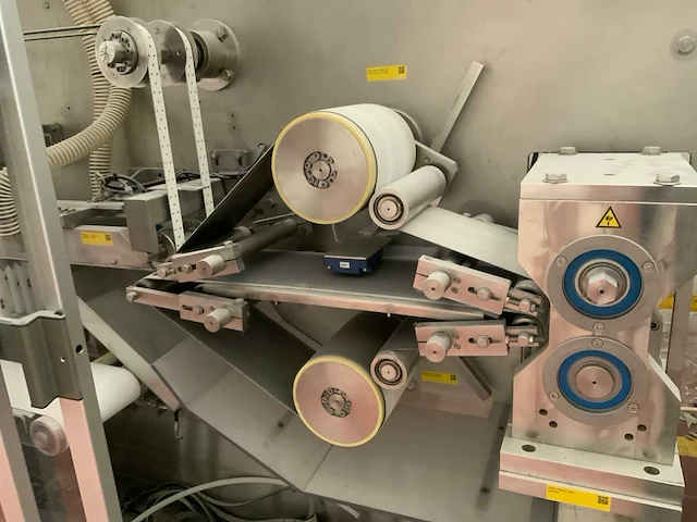 2020 productiemachine voor mondmaskers - afbeelding 13 van  24