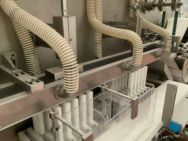 2020 productiemachine voor mondmaskers - afbeelding 14 van  24