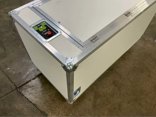 2020 purify uv-c kledingdesinfectiebox (clover) - afbeelding 8 van  14