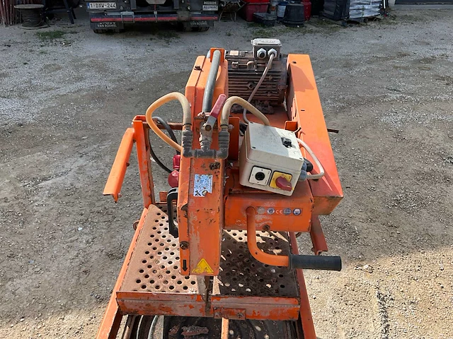 2020 saint gobain jumbo 651 steenzaagmachine - afbeelding 4 van  15