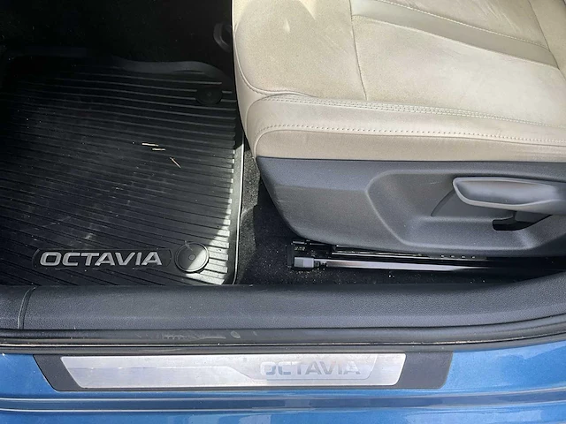 2020 skoda octavia stationwagen - afbeelding 17 van  61