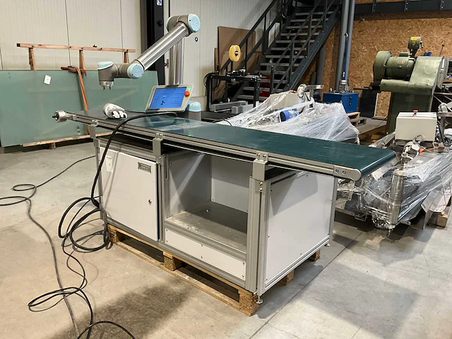 2020 universal robots ur10 robot - afbeelding 1 van  8