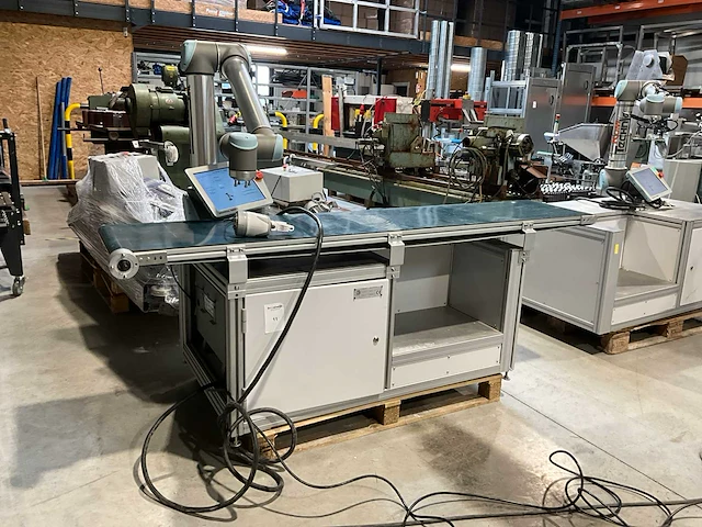 2020 universal robots ur10 robot - afbeelding 2 van  8
