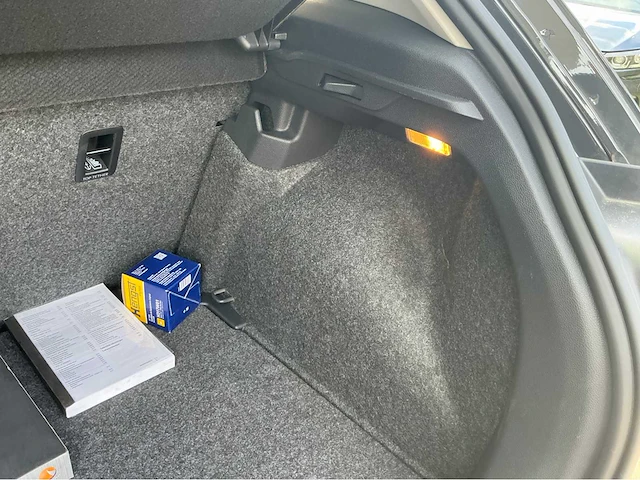 2020 volkswagen polo personenwagen - afbeelding 15 van  32