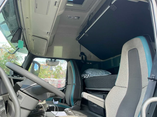 2020 volvo fm330 vrachtwagen - afbeelding 12 van  38